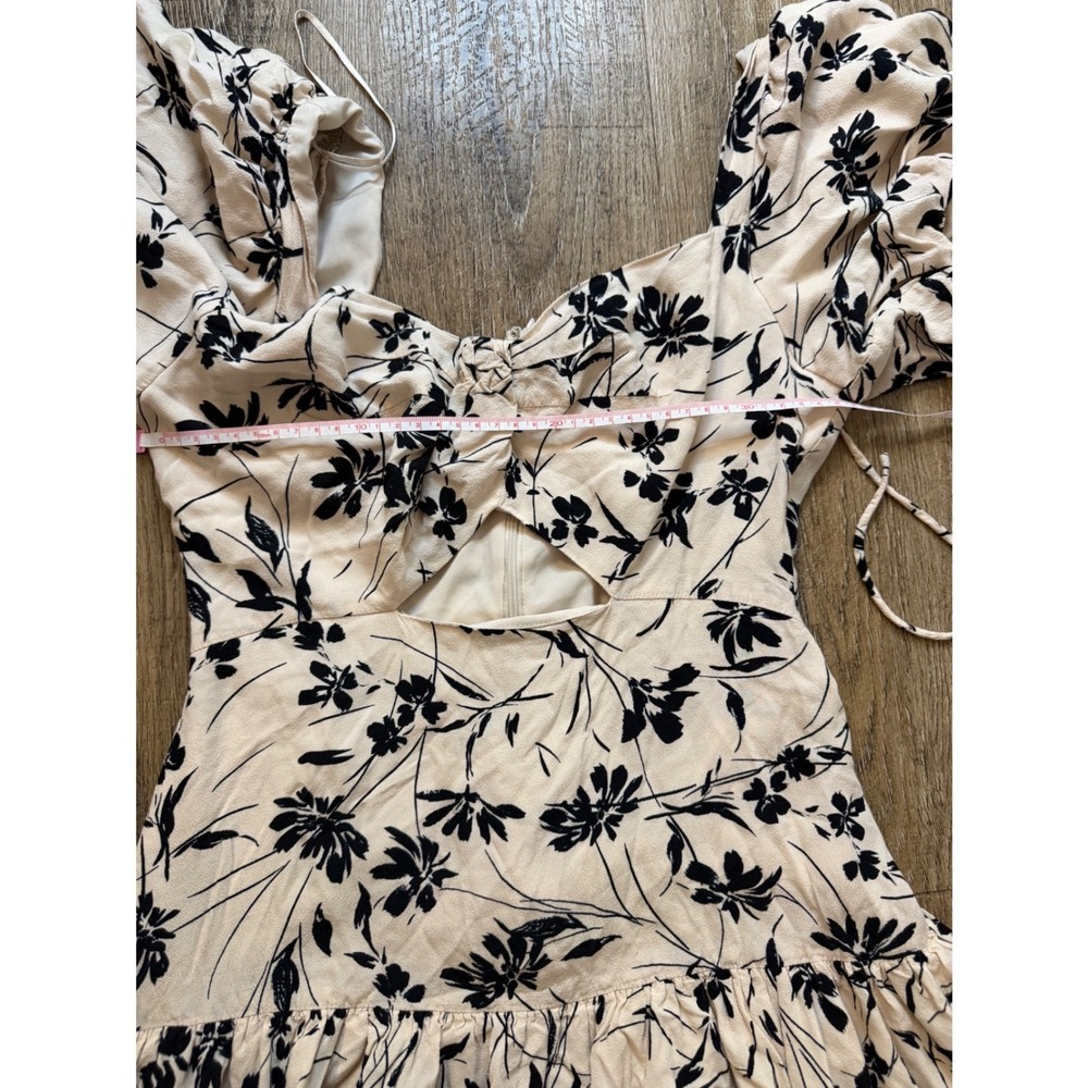 ASTR the Label Floral Puff Sleeve Cutout Mini Dress Cream Black Size S - Picture 3 of 7
